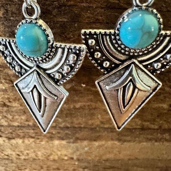Boho Hippie Vintage Arrow Dangle Wire Earrings, Turquoise Stone, Gift Box - Picture 4 of 12